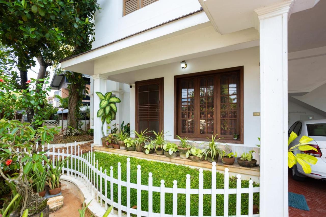 Homested Homestay Fort Kochi Exterior photo